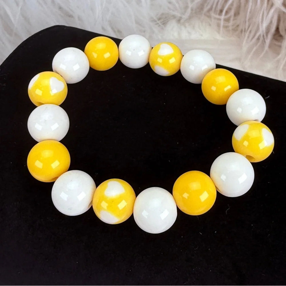 Vintage retro Yellow and White heart heart print stretch bracelet